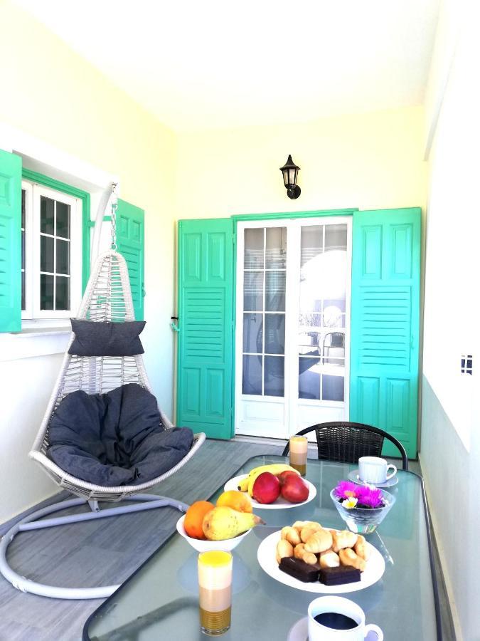 Kamari Beach Houses With Balcony And Garden Exterior foto